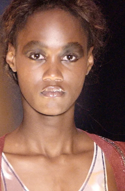 Look 16